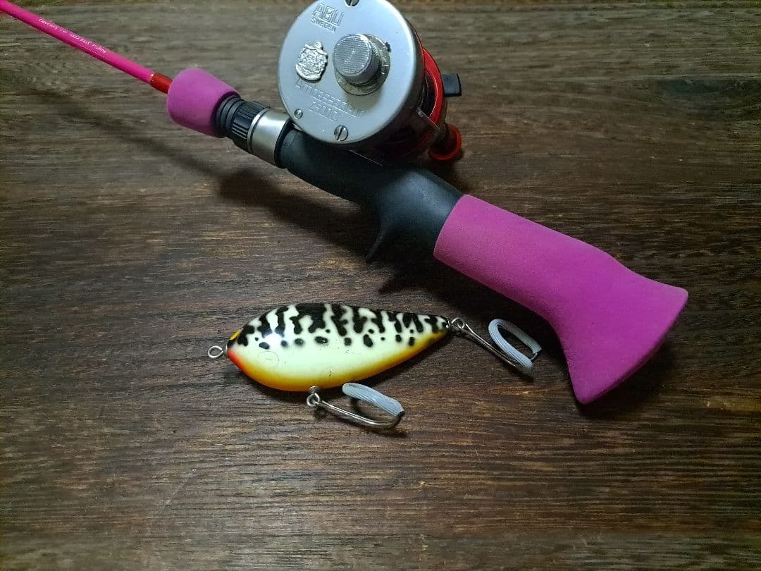 バルサ50　ステッピン・フラッター　ホワイトコーチドッグ