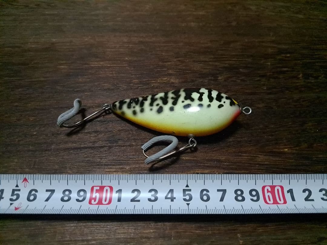 バルサ50　ステッピン・フラッター　ホワイトコーチドッグ