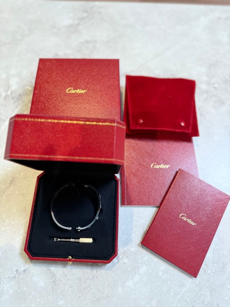 Cartierカルティエブレスレットラブブレス LOVE BRACELETダイヤ