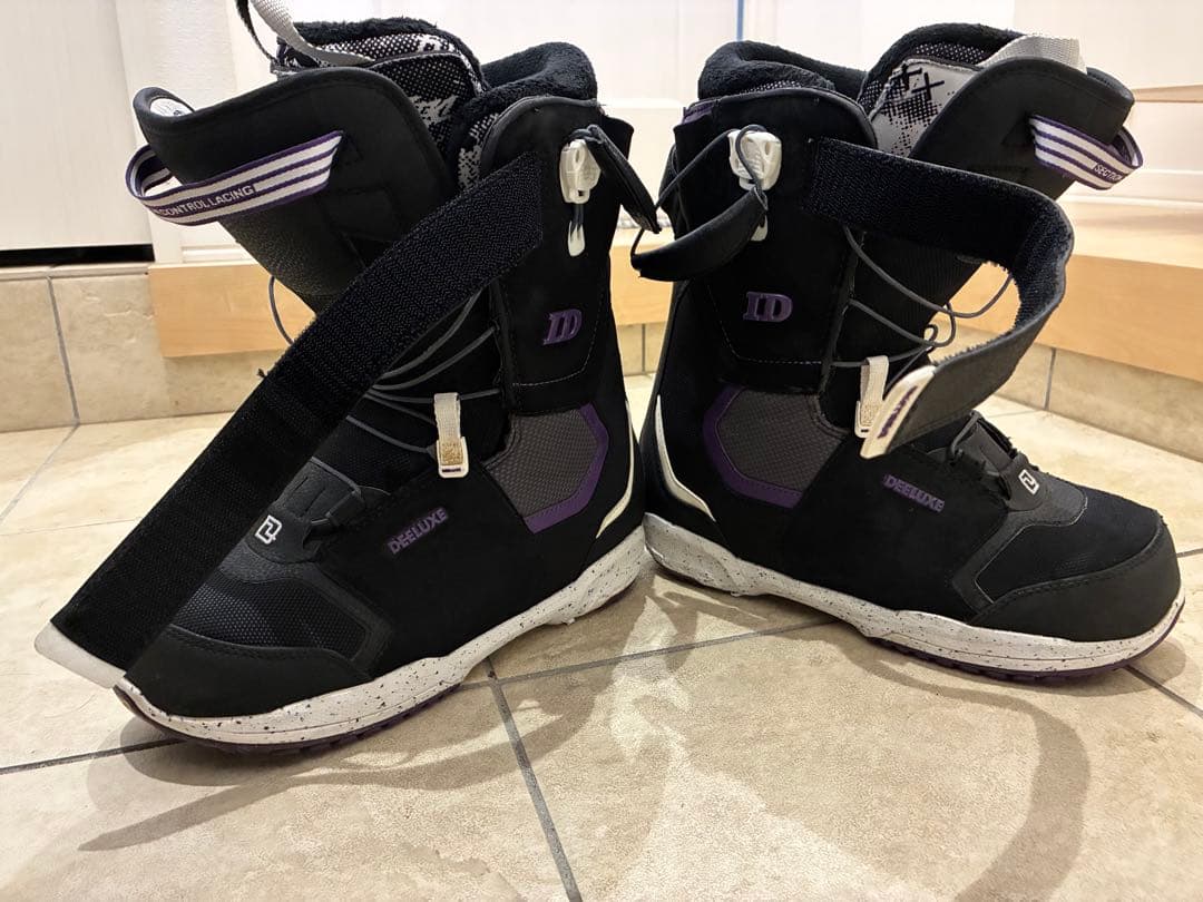 ディーラックス ID スノーボードブーツ 黒/紫 26.5