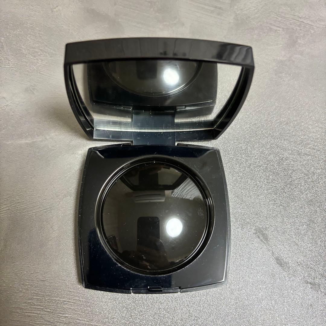 シャネル レーヴ ドゥ カメリア イルミネイティングパウダー ほぼ未使用