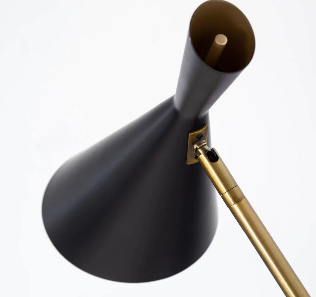 ナ*ナ様 フロアランプ Nostalgic FloorLampノスタルジック高級