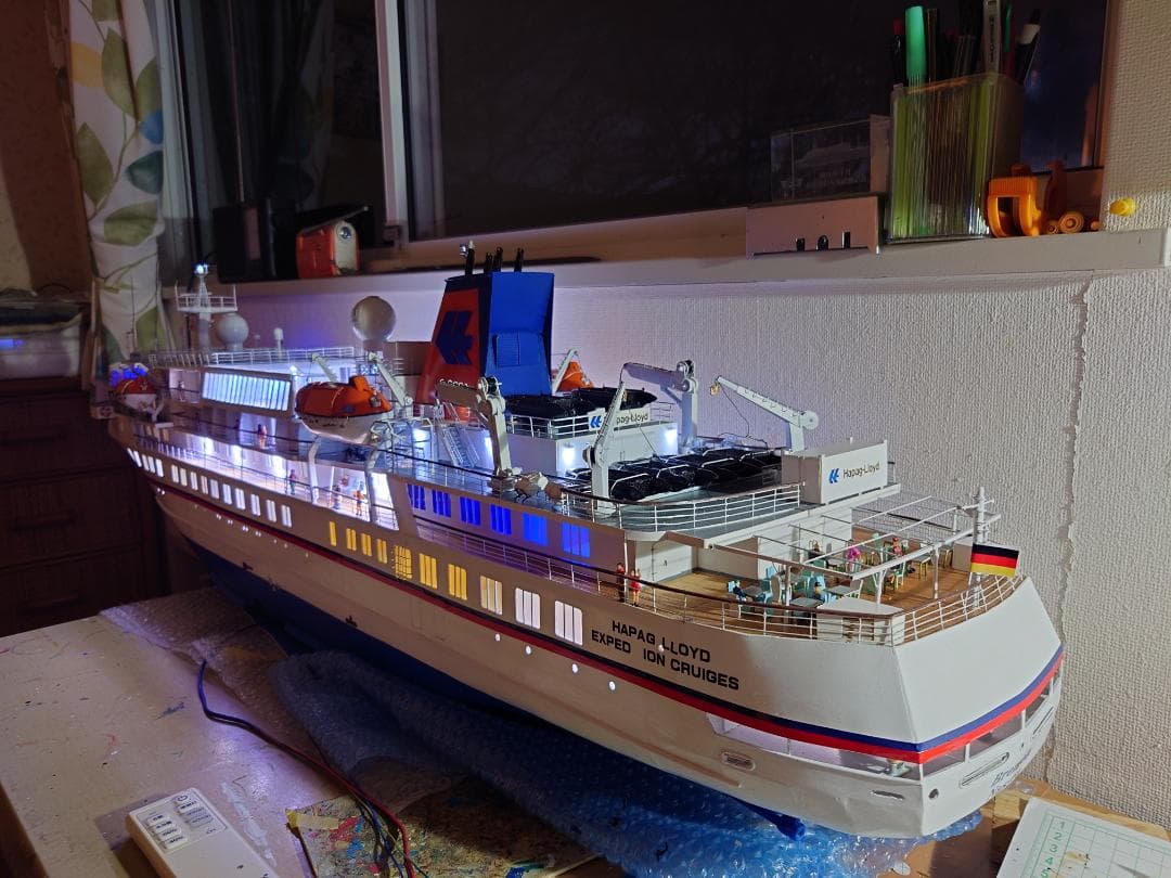 探検クルーズ船名MSブレーメン