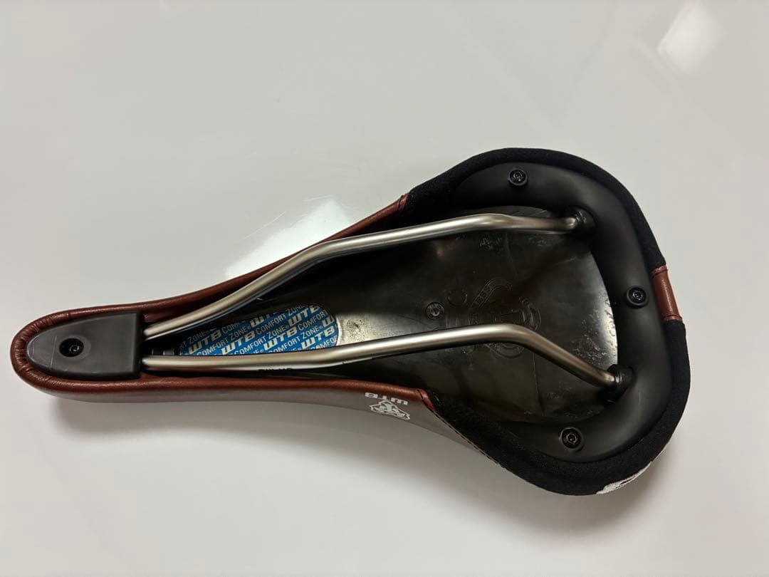 パーツ WTB pure-V race saddle BLUE LUG