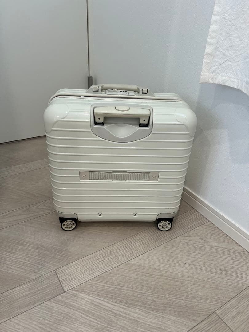 リモワ　エクリュ 4輪　ユナイテッドアローズ別注