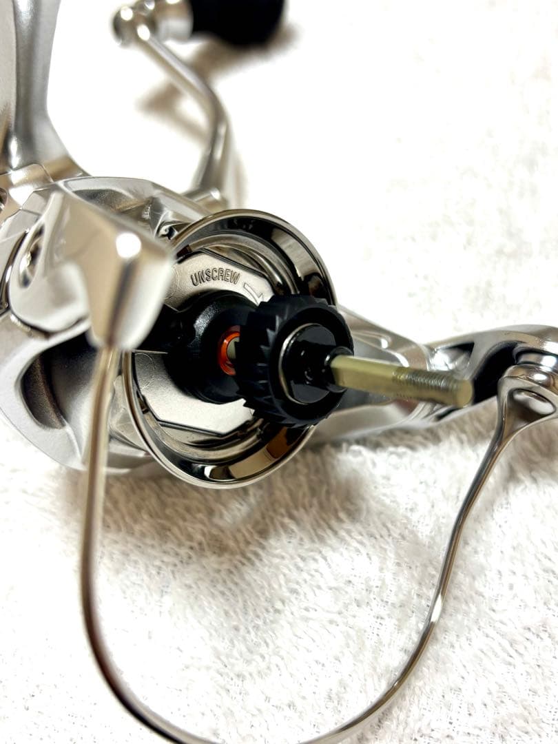 【値下げ】SHIMANO 23ストラディック C3000xg スピニングリール