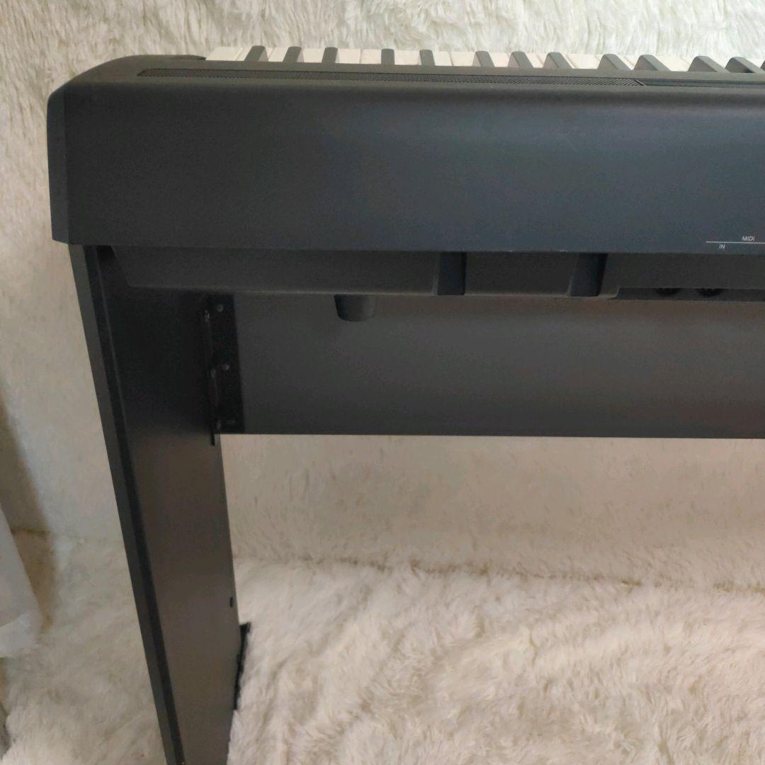 YAMAHA　ヤマハ　P-95　88鍵　電子ピアノ　台・ペダル・譜面台付き