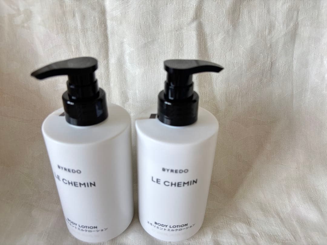 未使用品　BYREDOバイレードLE CHEMIN ミルクローション2点　非売品