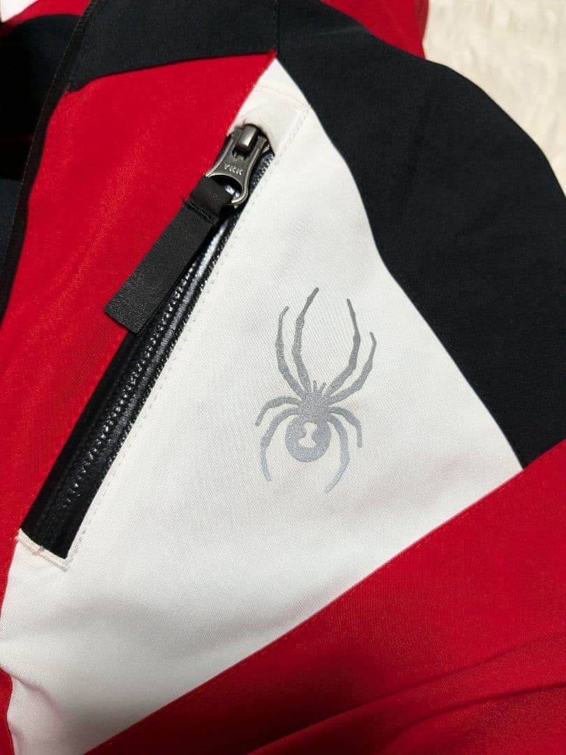 美品　Spyder　スパイダー　スキー　スノーボード　ウェア　ジャケット　150