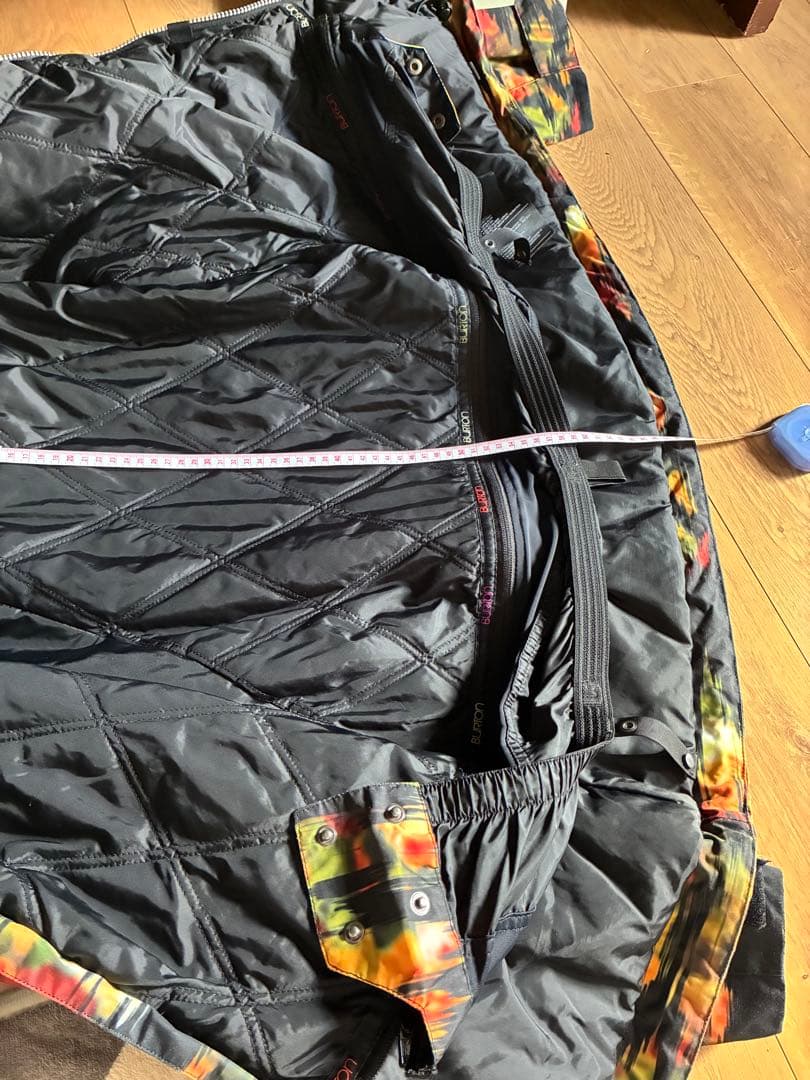 Burton スノーボードジャケット Mサイズ