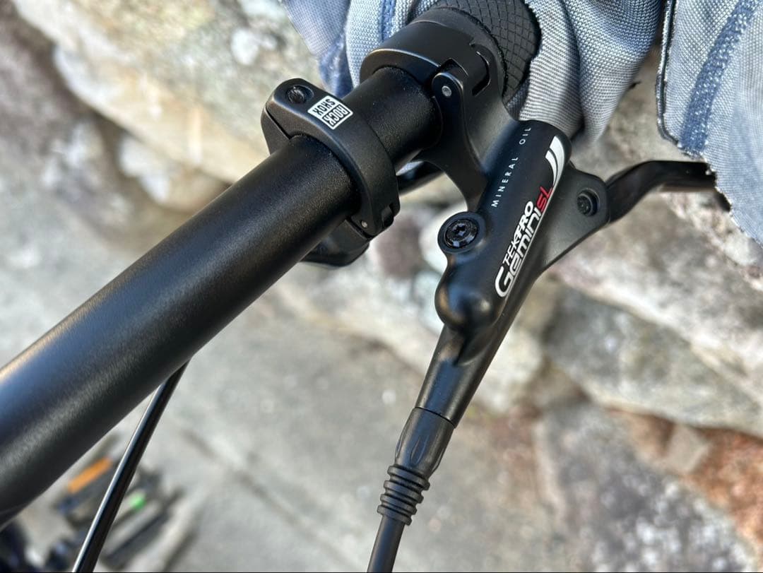 【超美品】AVALANCHE EXPERT V2（アバランチェエキスパートV2）