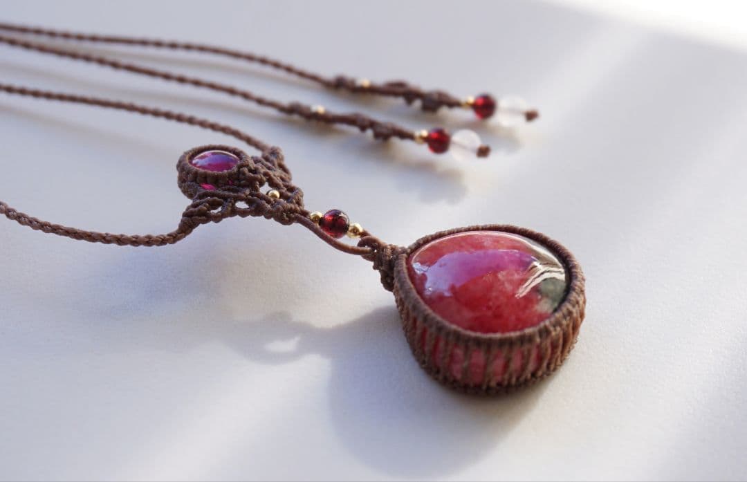 アンゴラ産ロードナイト　ピンクトルマリン　マクラメ　ネックレス