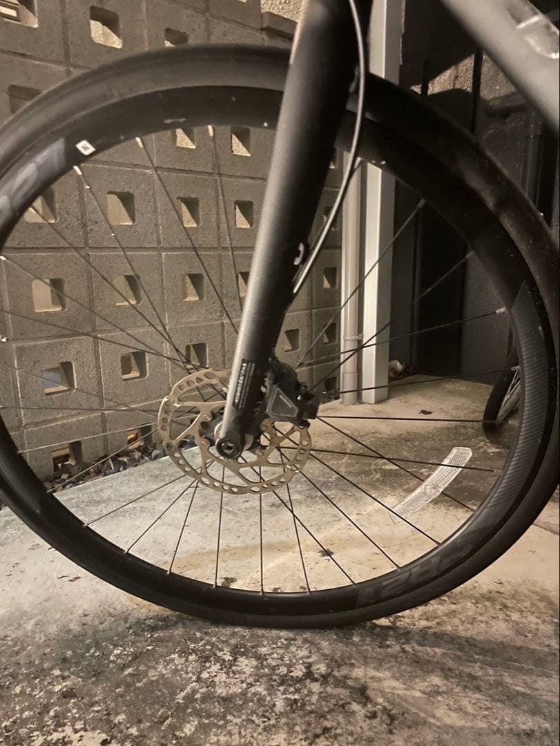 GIANT FASTROAD E+ クロスバイク Eバイク　電動自転車