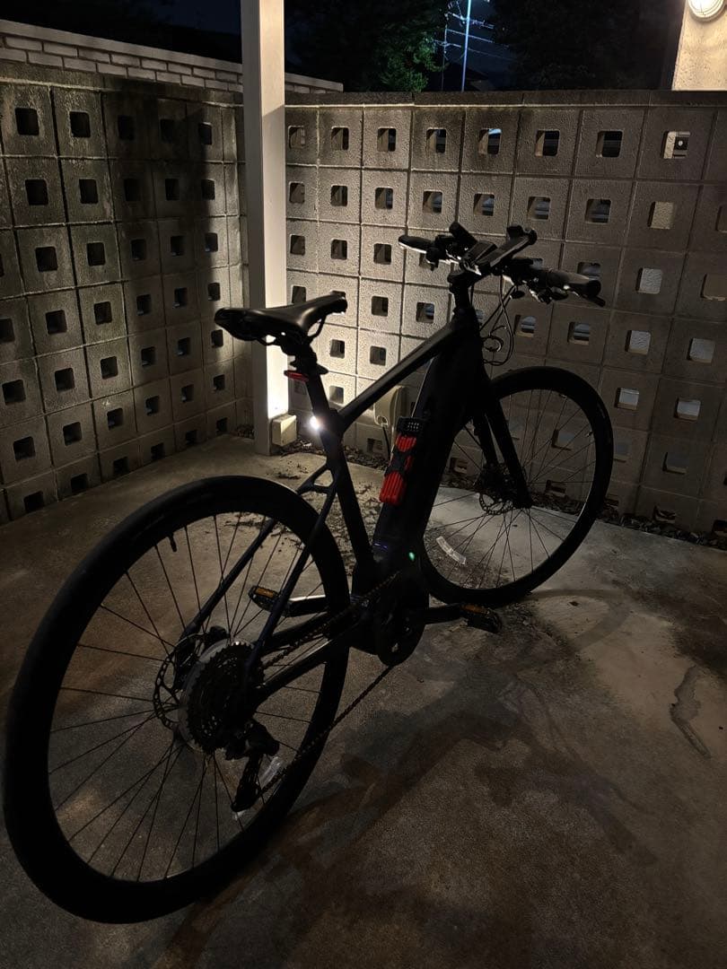 GIANT FASTROAD E+ クロスバイク Eバイク　電動自転車