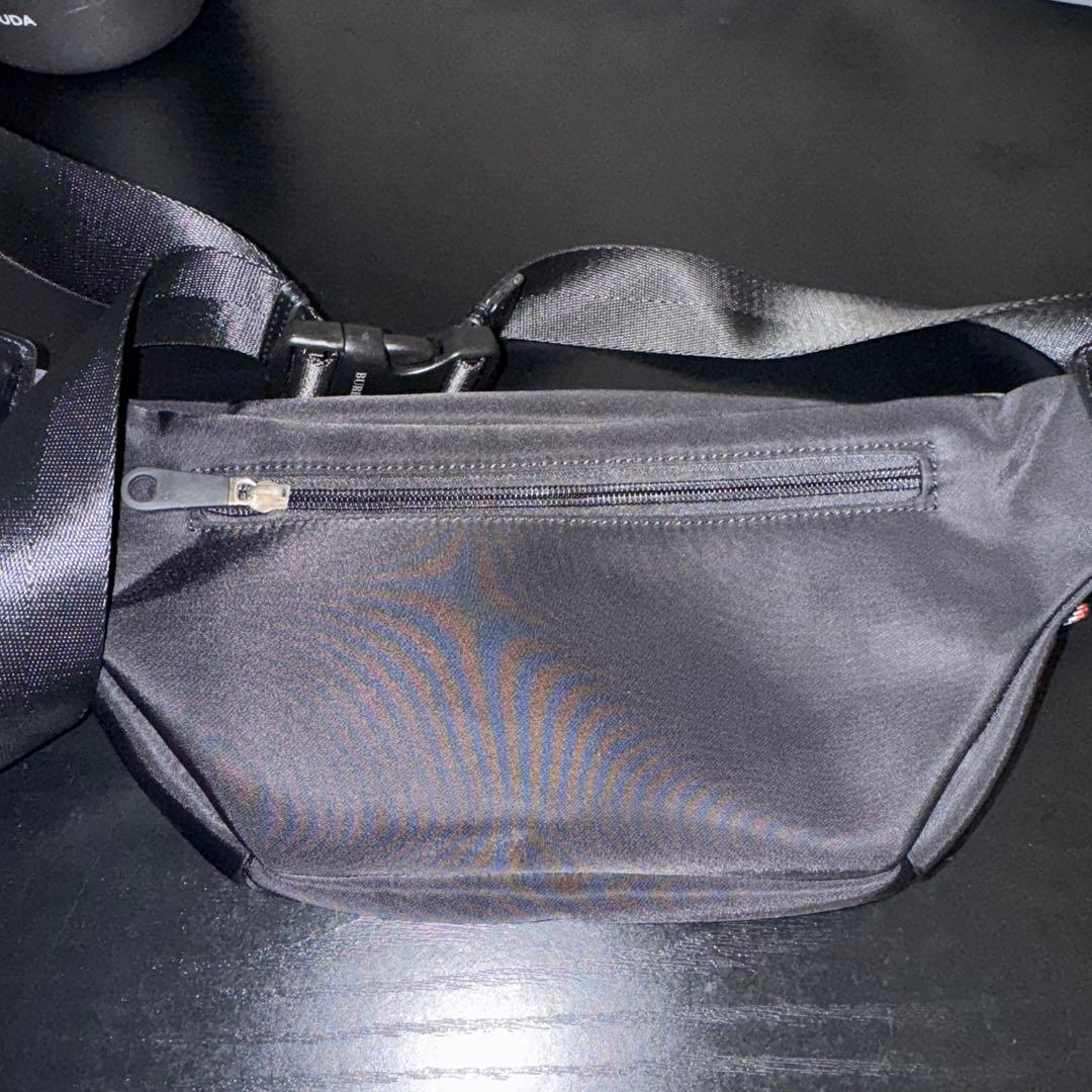 美品✨ BURBERRY バーバリー ナイロン ロゴ ボディバッグ ブラック