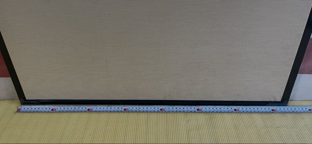 【金毘羅道中の図】直書き？かも。ガラスの無い麻生地額縁、74×59×2.1。