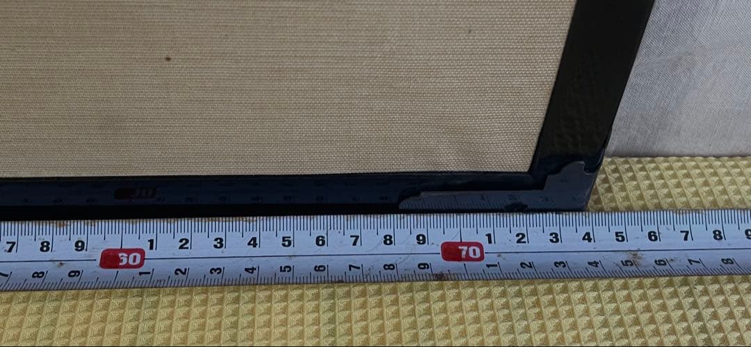 【金毘羅道中の図】直書き？かも。ガラスの無い麻生地額縁、74×59×2.1。