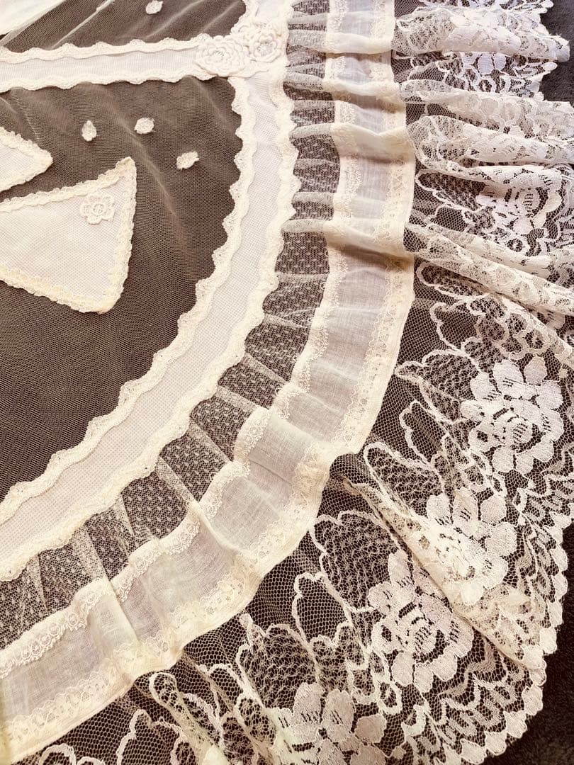 ❤️さえら☆サエラ☆リボンモチーフが可愛いテーブルクロス