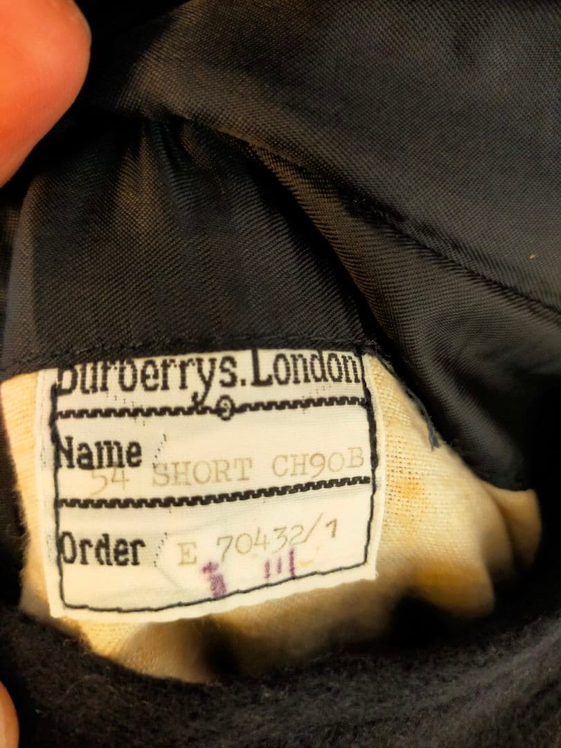 西牧Burberrys イギリス製 カシミア100%　チェスターコート