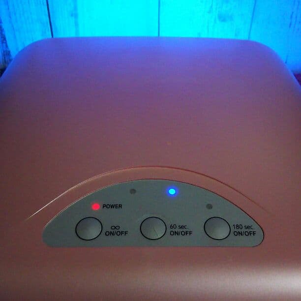 ネイルケア 用品 UVライト付き 24個セット☆