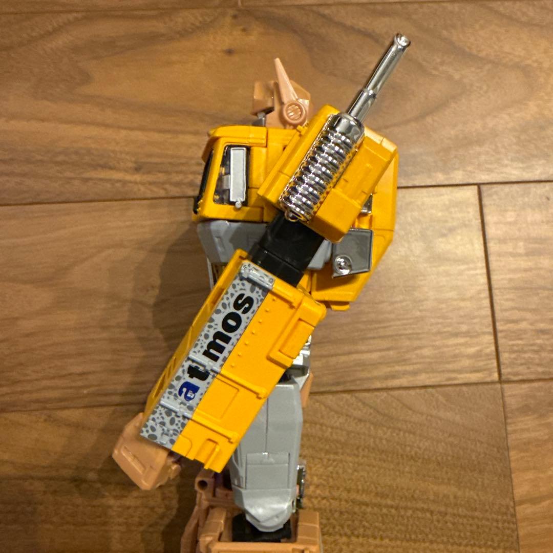 トランスフォーマー　コンボイ atmos safari LEBRON Ver.