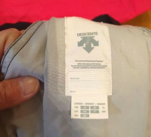 最終割♥デサント　キッズ　スノーウェア　上下　150 DWJQJH01