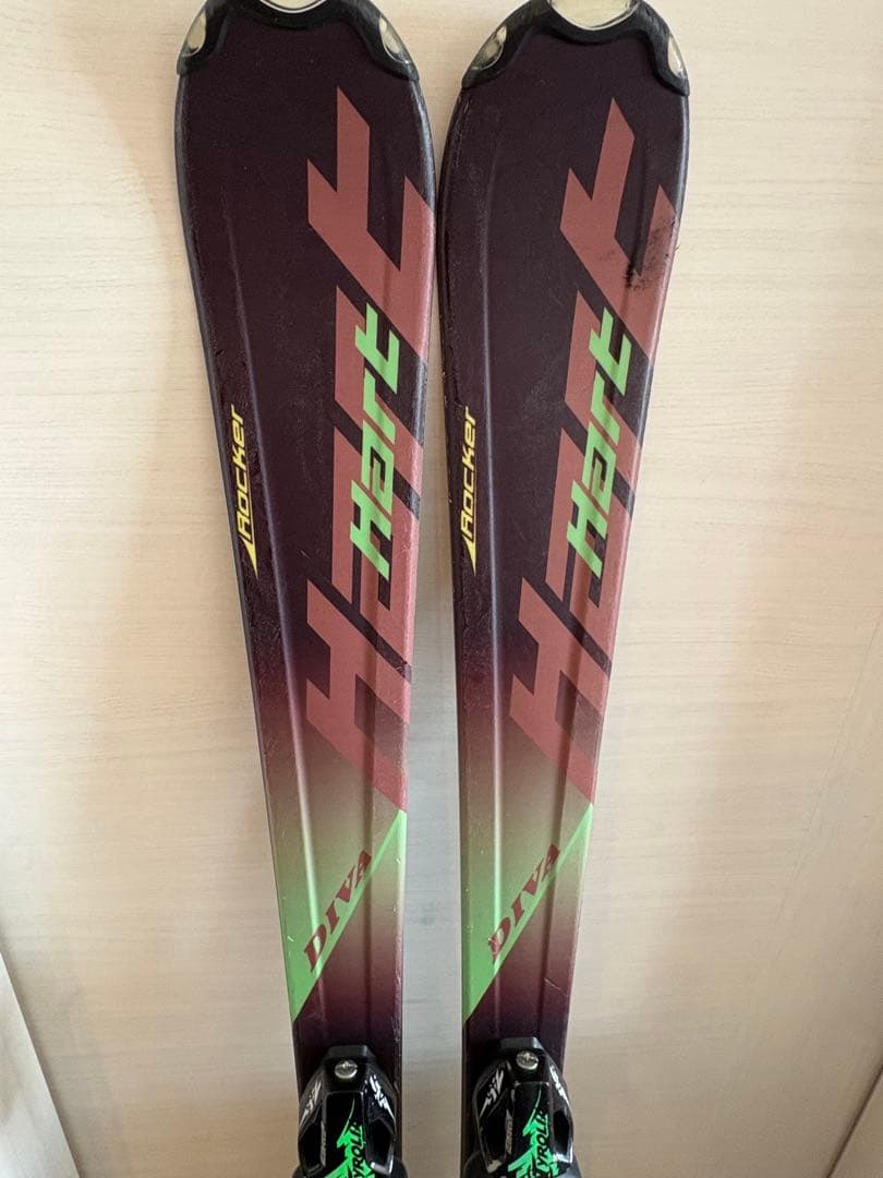 137センチHart Diva スキーセット ストック付き