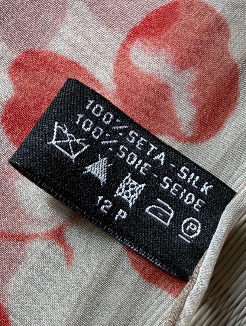 CHANEL シャネル シルクスカーフクローバー柄 アイボリーレッド　新品未使用