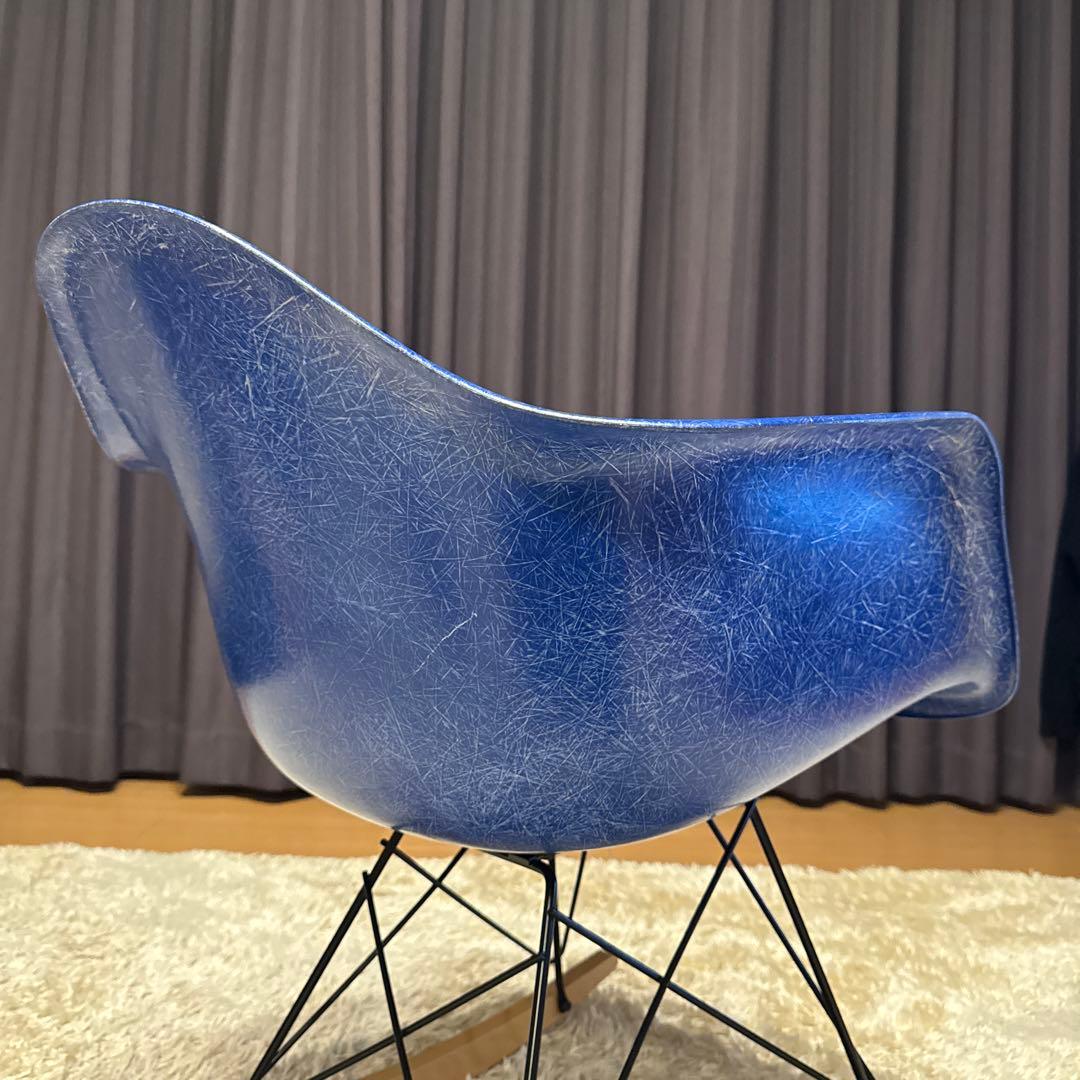 ハーマンミラー社　イームズ　サイドシェルチェア