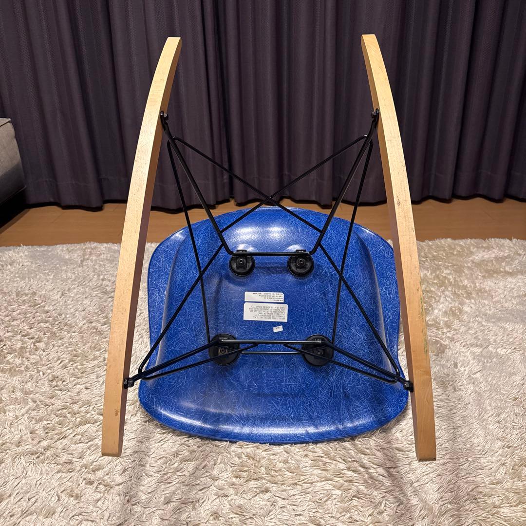 ハーマンミラー社　イームズ　サイドシェルチェア