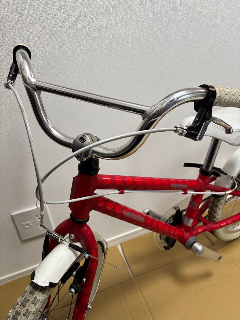 【アルコバ】キッズバイク 18インチ 赤水玉柄