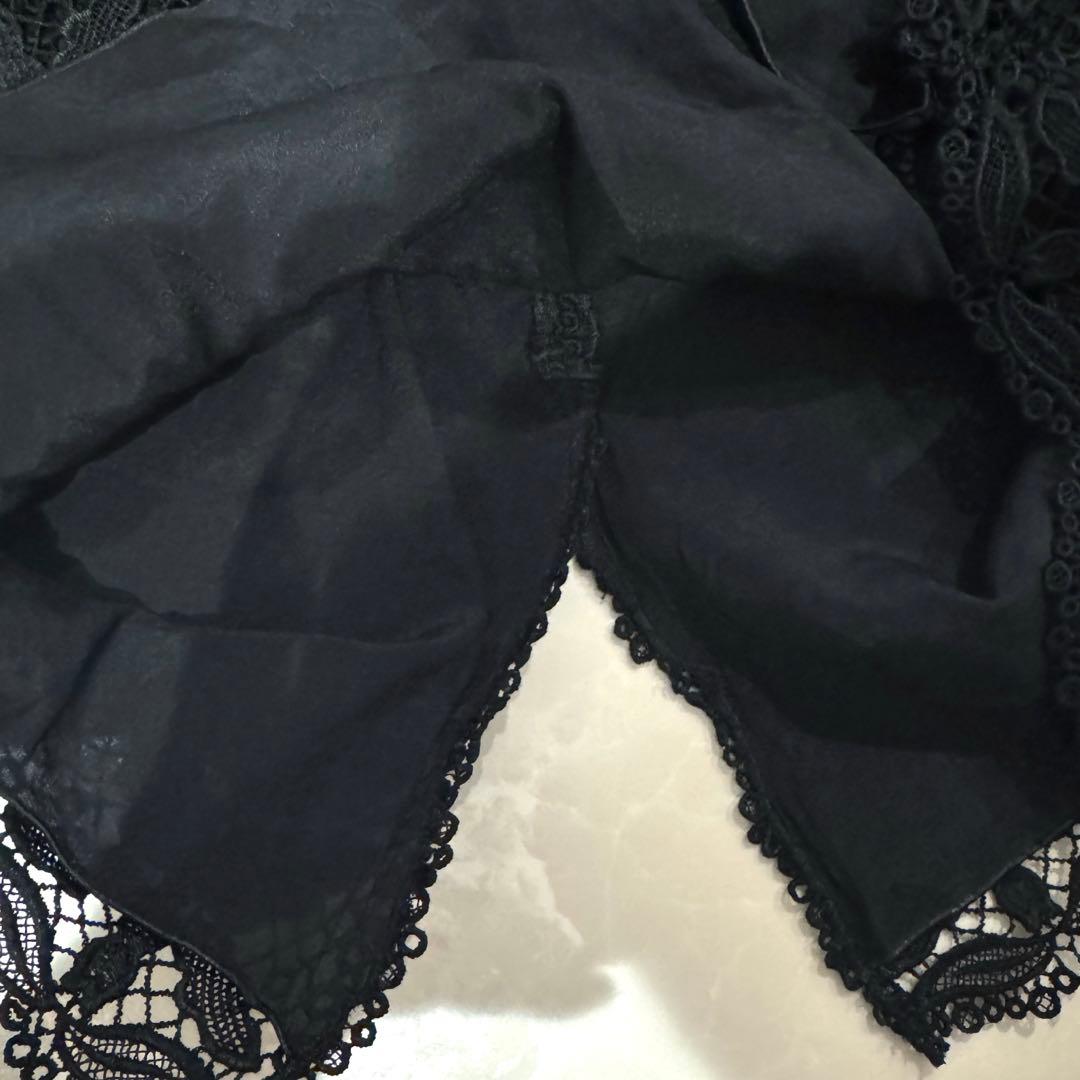 【新品未使用】EMILIO PUCCI レース スカート　黒 ひざ丈