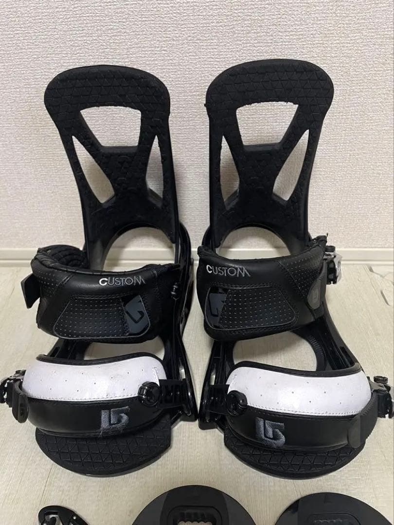 BURTON CUSTOM ブラック スノーボードビンディング M ストラップ付