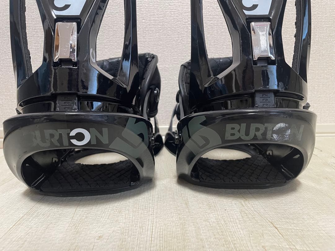BURTON CUSTOM ブラック スノーボードビンディング M ストラップ付