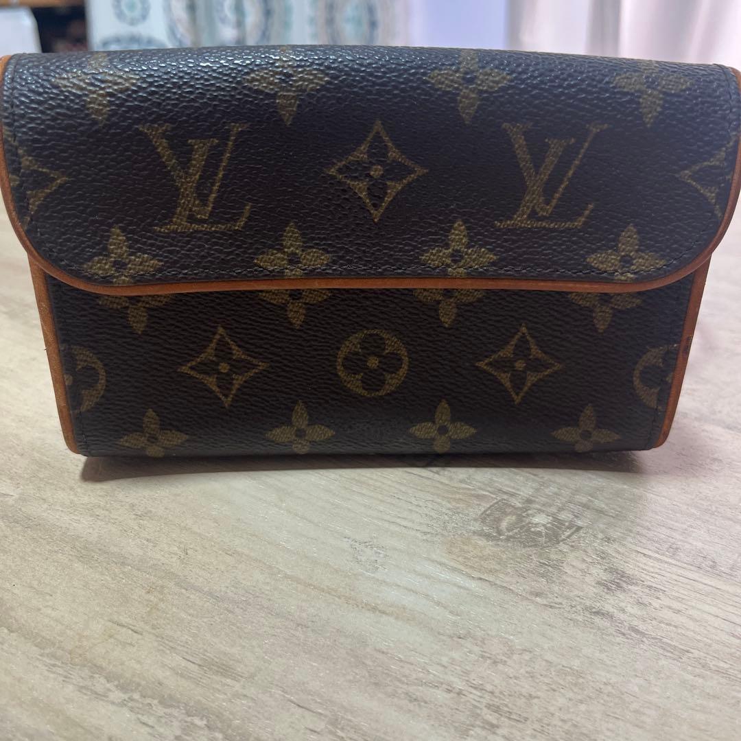 Louis Vuitton モノグラム ボディバッグ