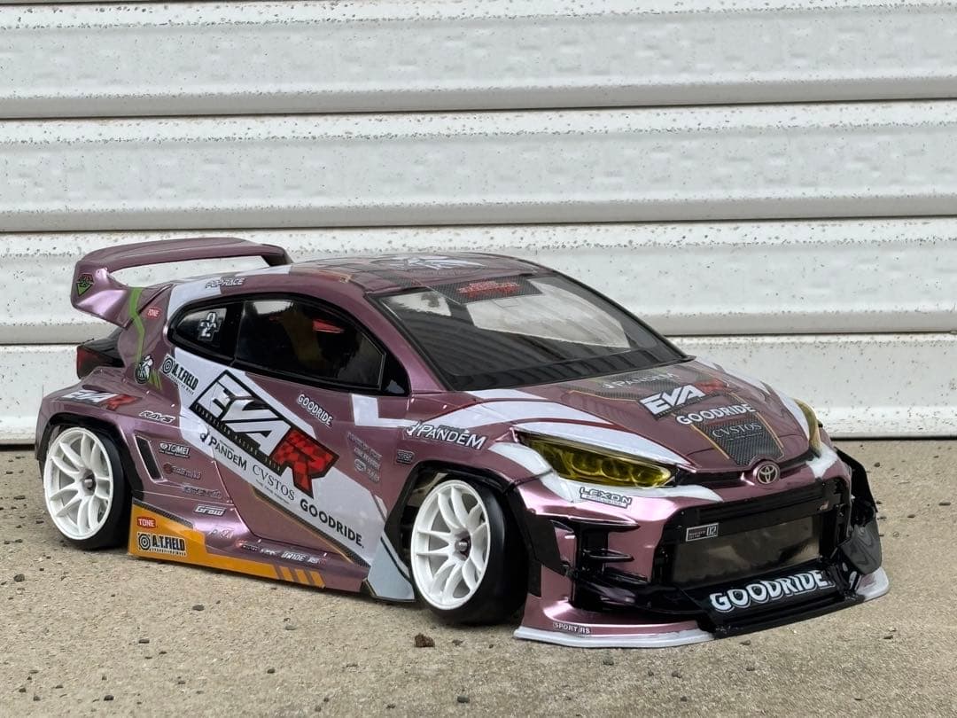 ラジドリボディ アディクション　grヤリス エヴァンゲリオン仕様　塗装済未走行