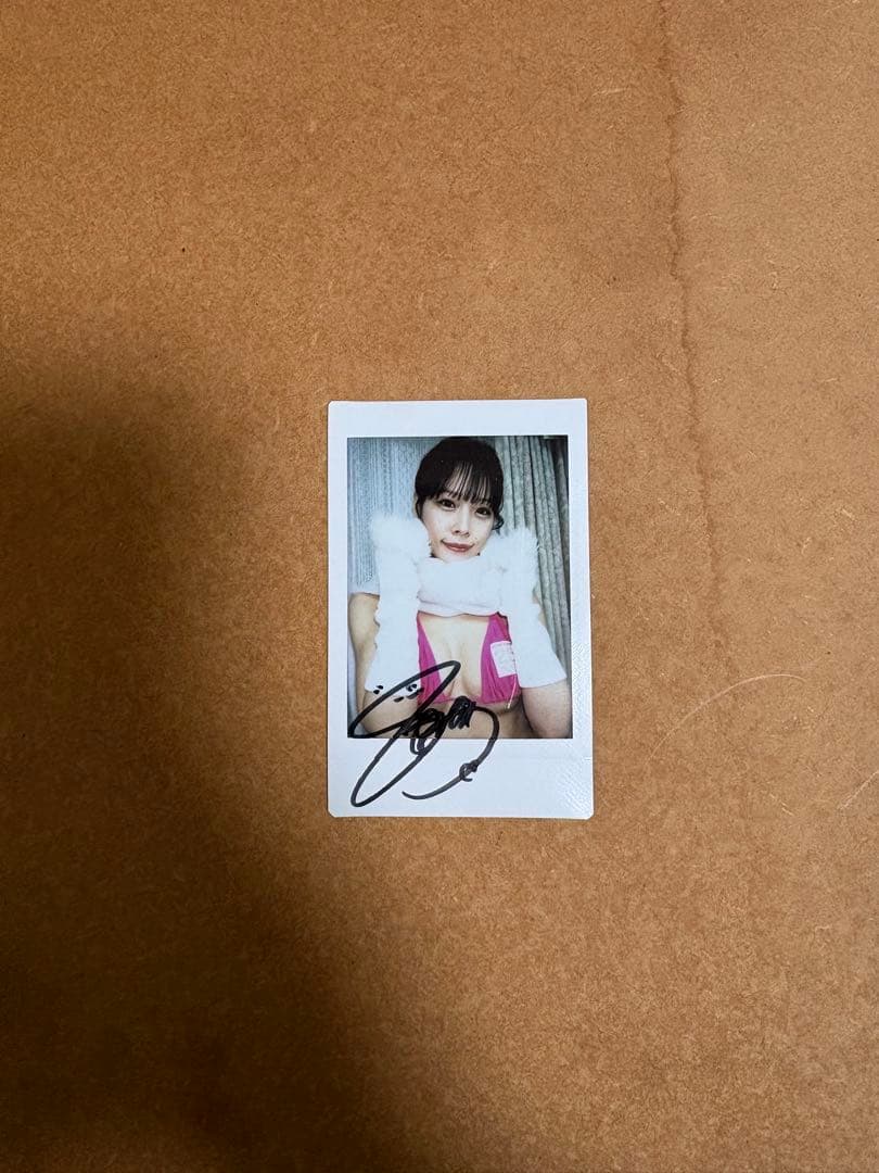 八木奈々 直筆サイン入りチェキ - メルカリ