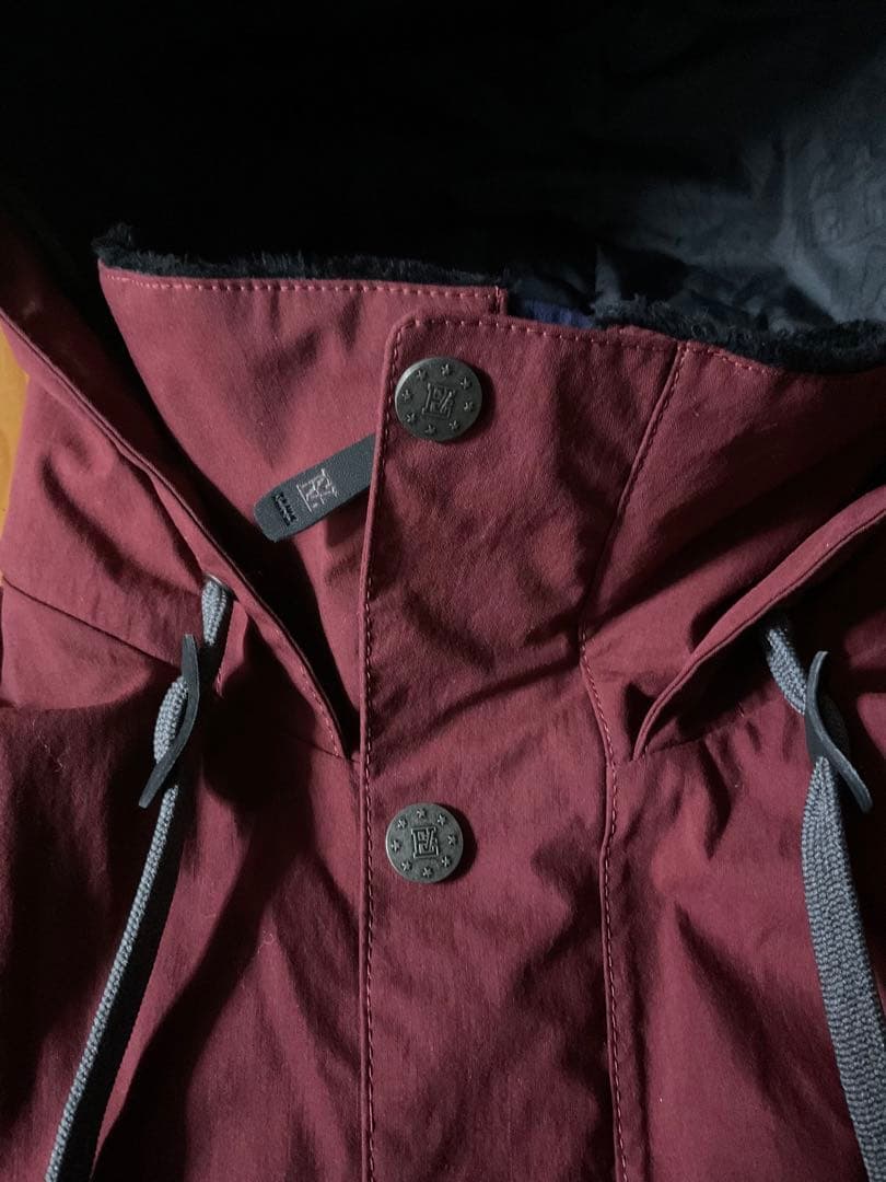 エスティボ ESTIVO スノーボード ジャケット　レディース　L