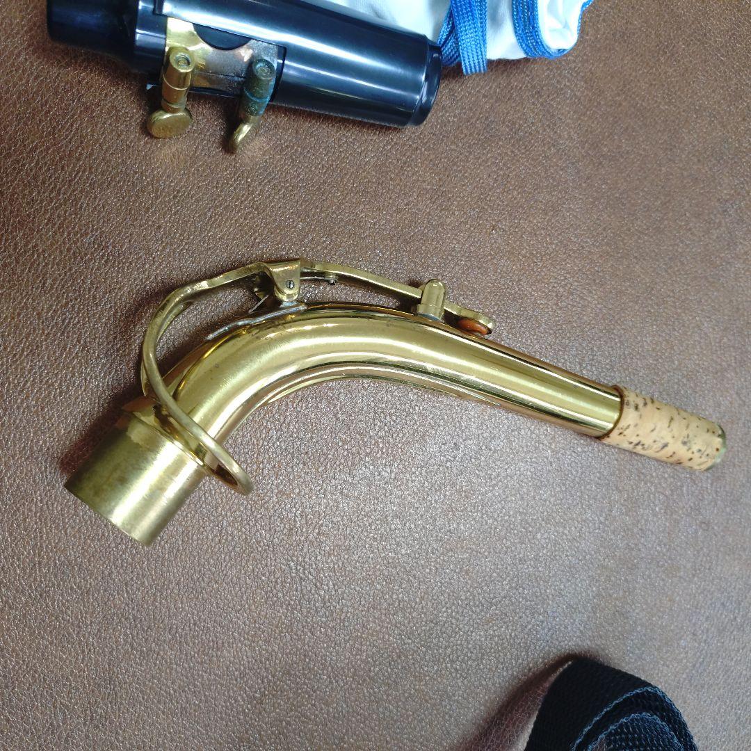 アルトサックス マウスピース　　 ハードケース 他付属品付き