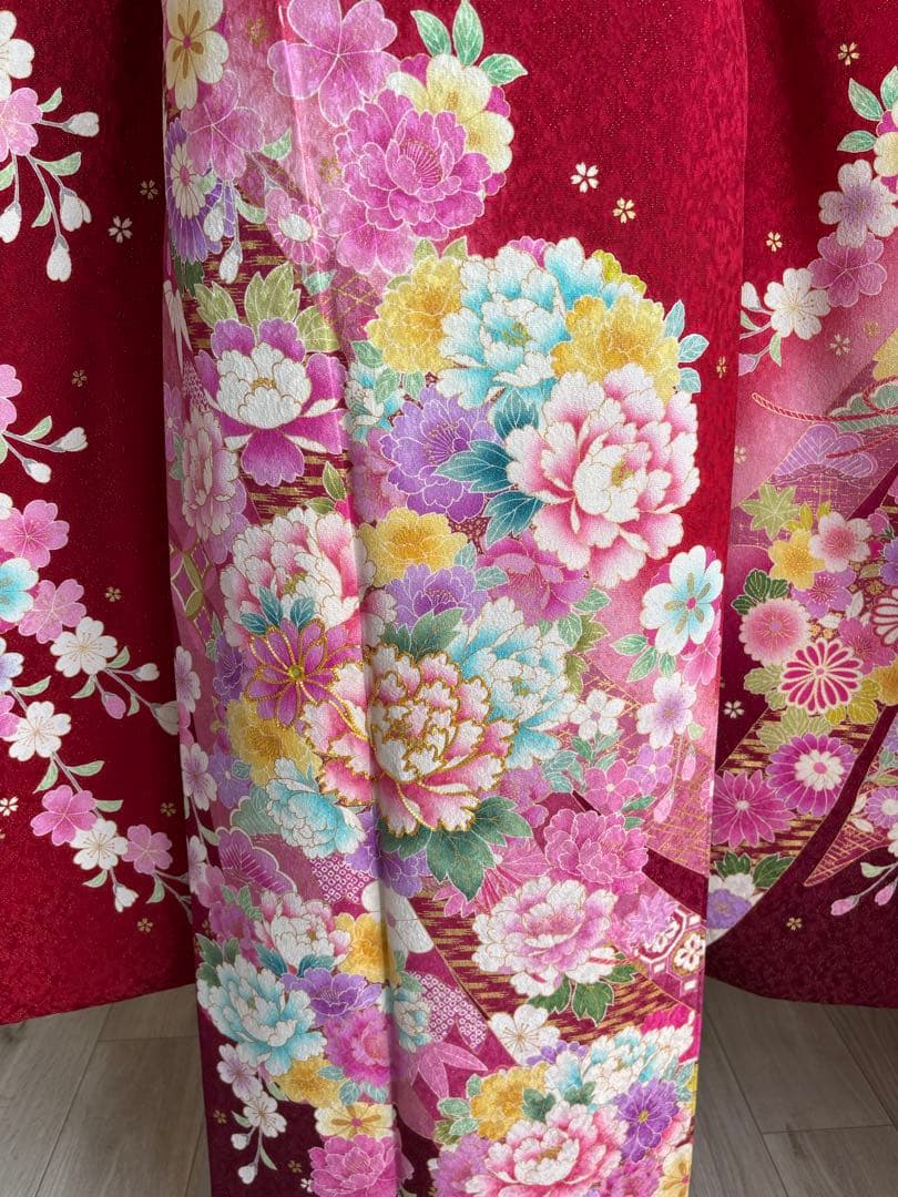 《特別最終価格❣️①•８／末迄》⭐️華やかで可愛い振袖フルセット　正絹　成人式