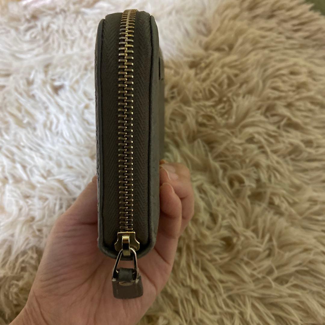 GUCCI グレー GGパターン 長財布