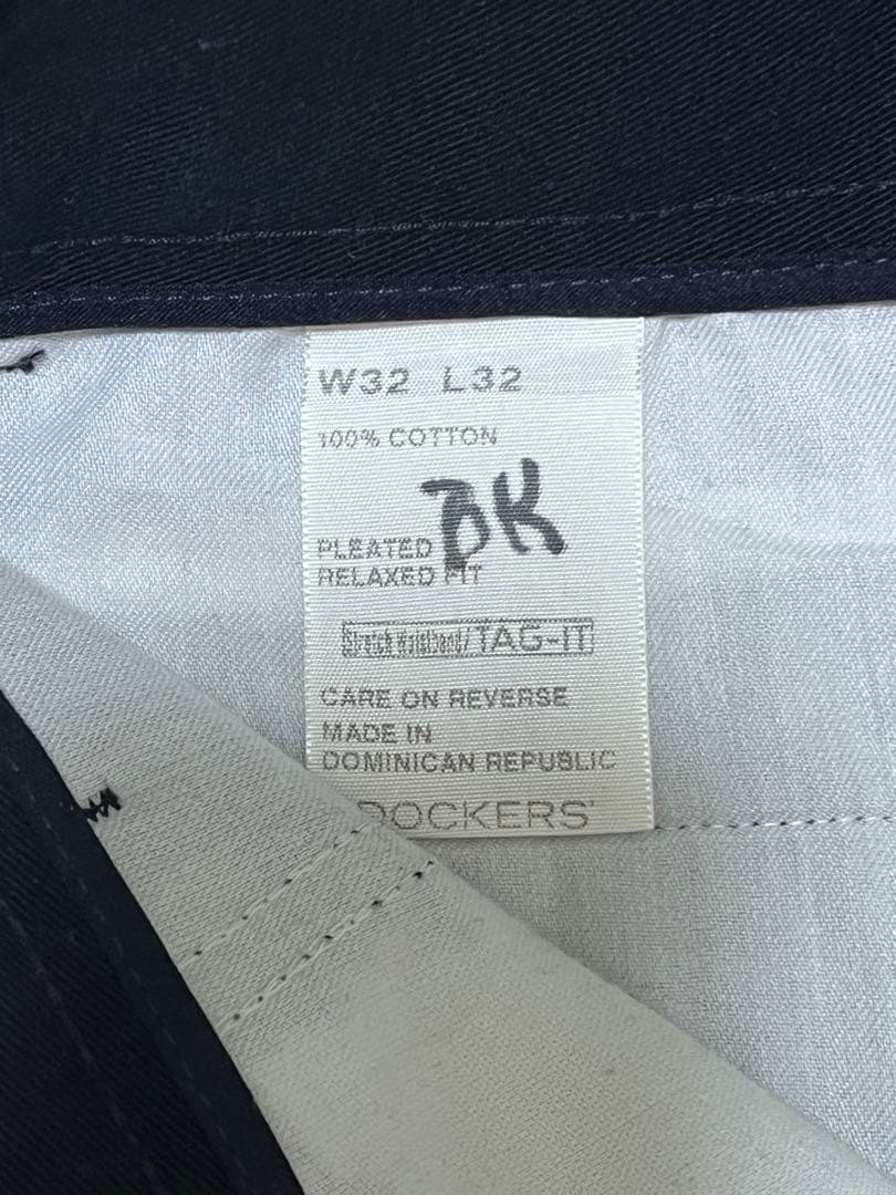 カ*イ様 美品 激安 新品 黒 DOCKERS ブラック ツータック チノ ドッ