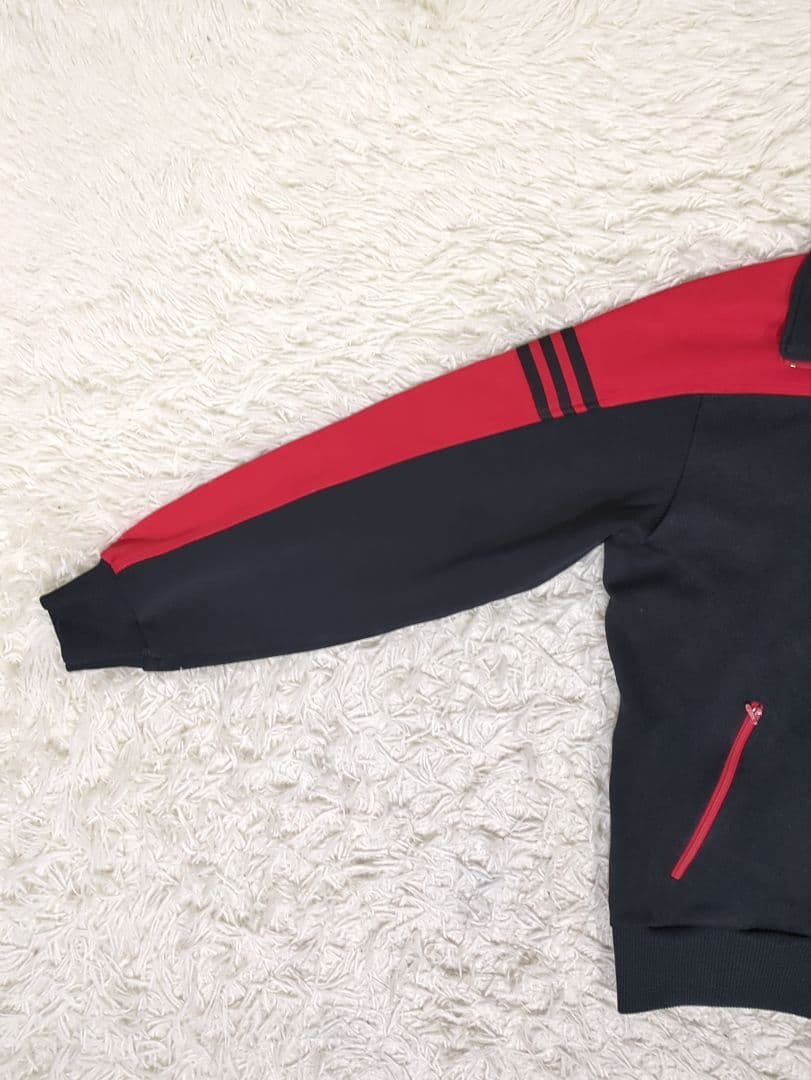 ADIDAS デサント ジャージ Mサイズ