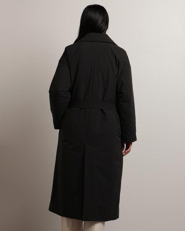 セオリーリュクス 中綿 ガウンコート 滝沢眞規子さん着用 ブラック