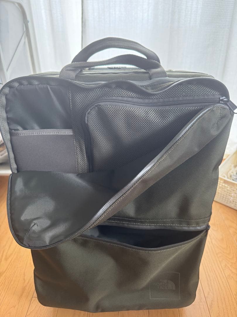 ヤ*ス様 THE NORTH FACE SHUTTLE ROLLER キャリー