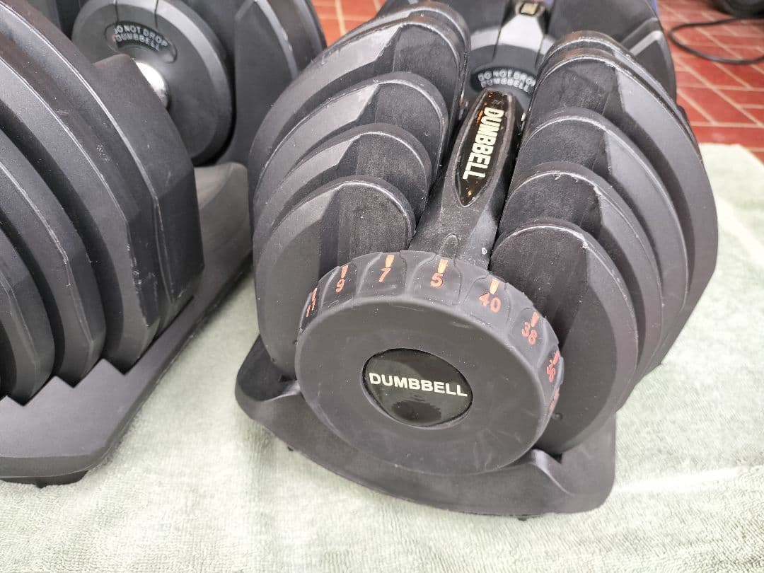 DUMBBELL 可変式ダンベル 最大40kg 片側B
