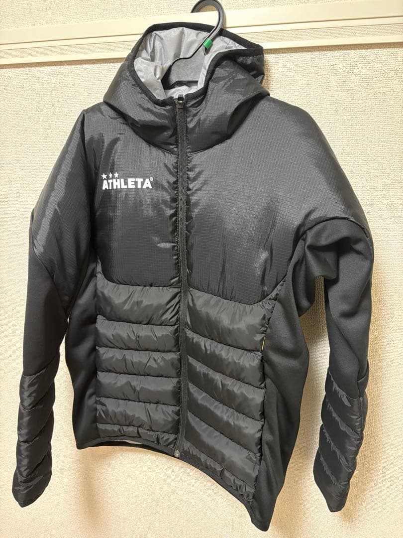 ATHLETA ブラック 中綿ジャケット Sサイズ 未使用 大特価 アスレタ