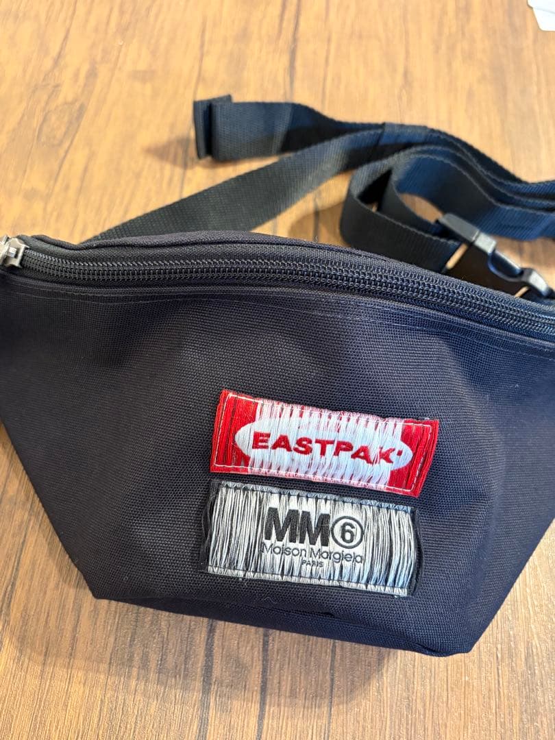 MM6 Maison Margiela × EASTPAK コラボ ボディバッグ