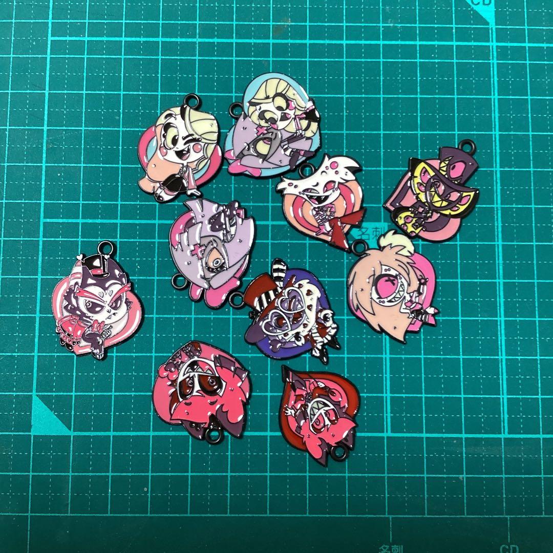 ハズビンホテル メタルチャーム 10個 - メルカリ