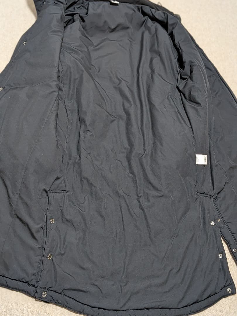 UNDER ARMOUR 刺繍ロゴ　フード付きベンチコート　ロングダウン黒　XL